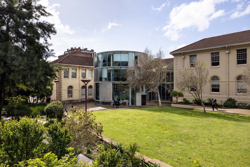 The IDM is a cross-faculty postgraduate research institute within the University of Cape Town (UCT), located in the Faculty of Health Sciences.