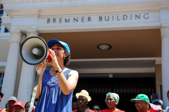 Academics march in solidarity with students