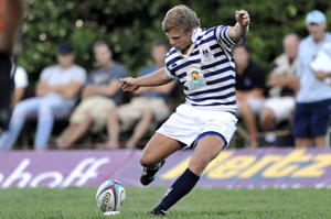 Flyhalf Matthew Rosslee