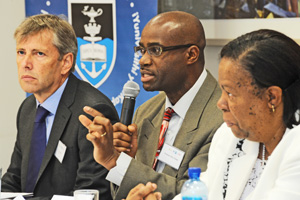 Prof Kelly Chibale with Dr Tim Wells and Naledi Pandor