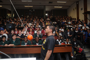 Hundreds of grade 11 physics learners from schools across Cape Town