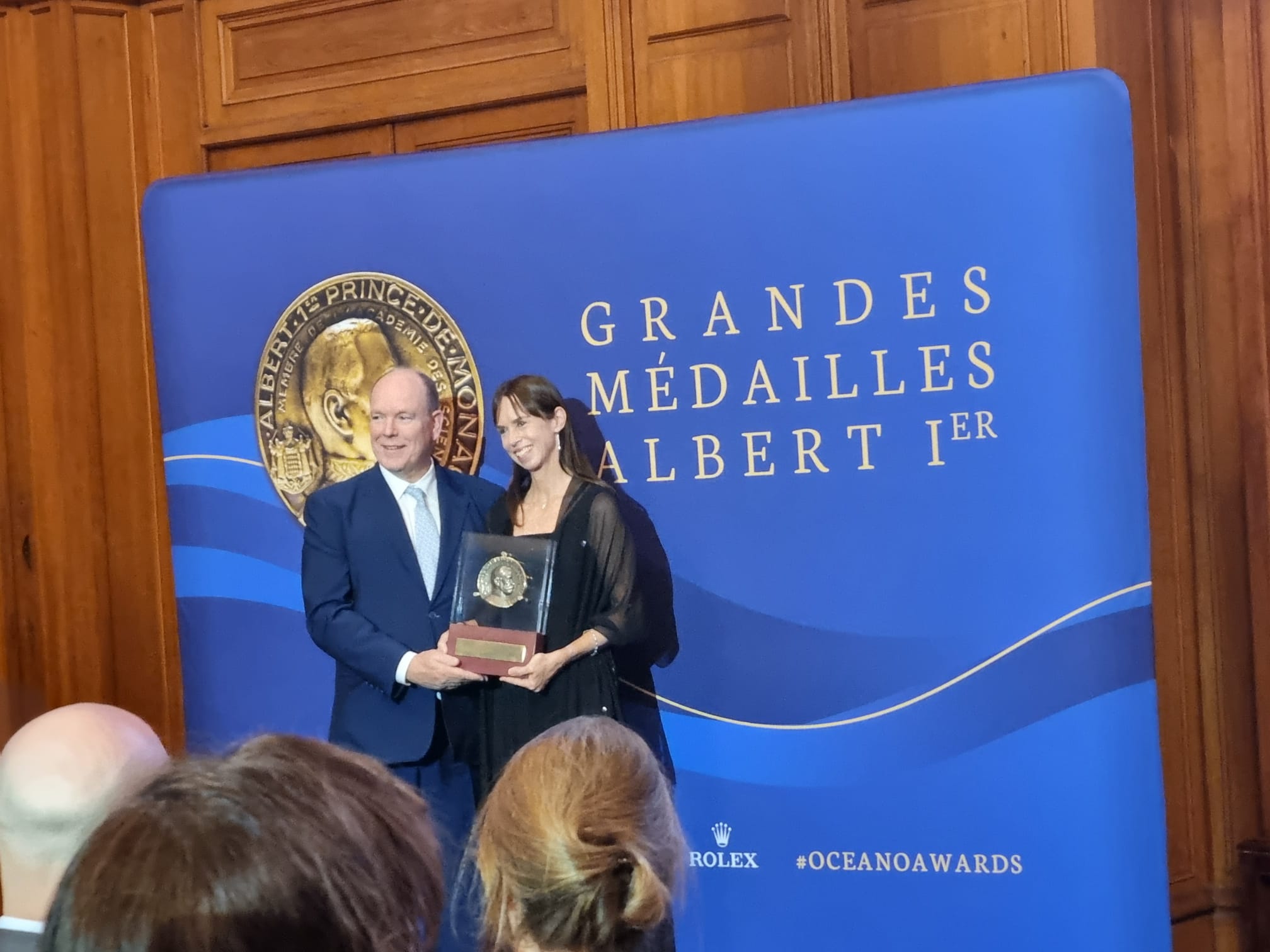 My pretty new caption.