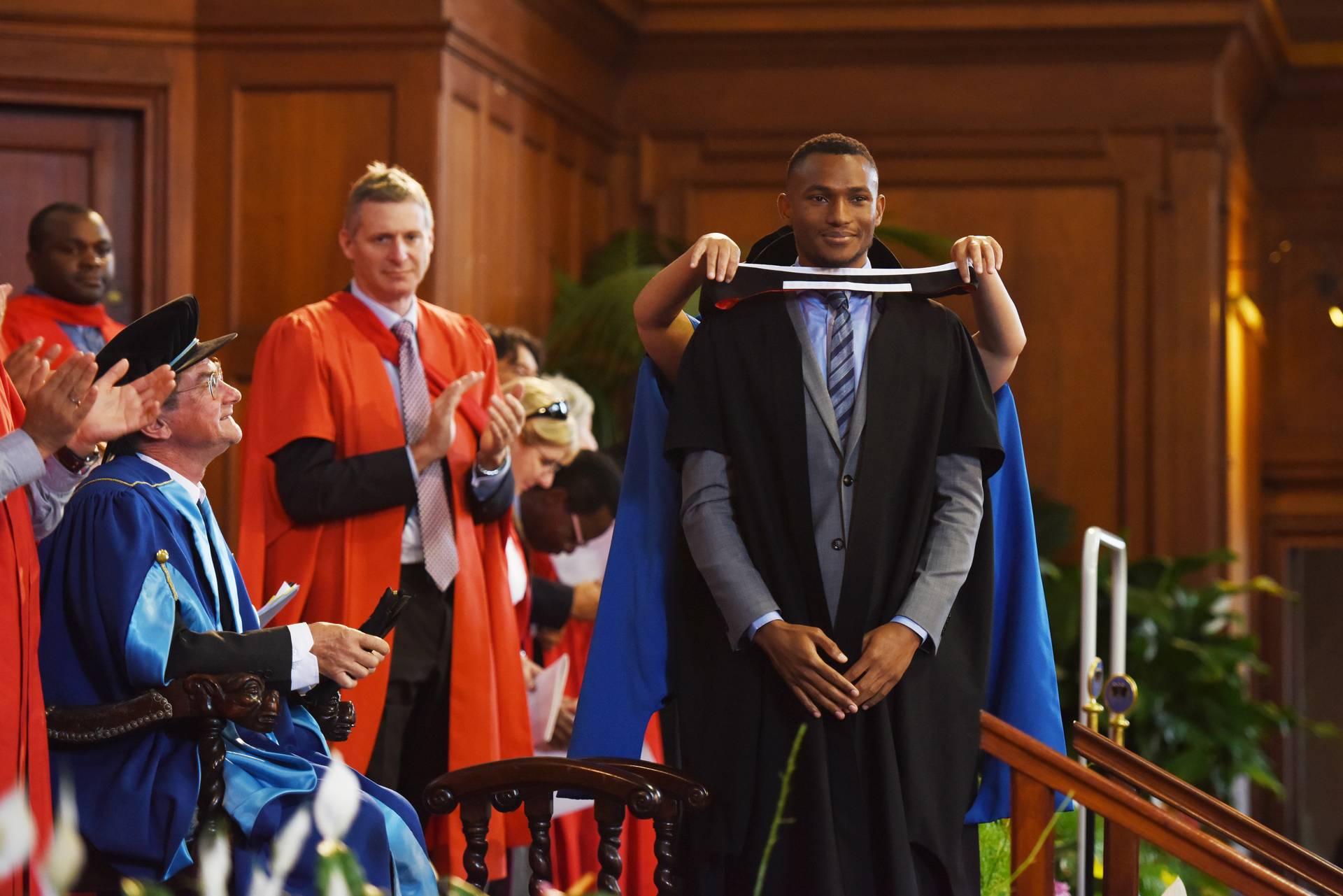 Health sciences faculty’s Dr Matthew Amoni received a standing ovation when he stepped onto the platform. He scored a ‘two-in-one’, graduating MBChB and with a Master of Medicine in Physiology, both with distinctions, combining his twin passions: science and medicine.