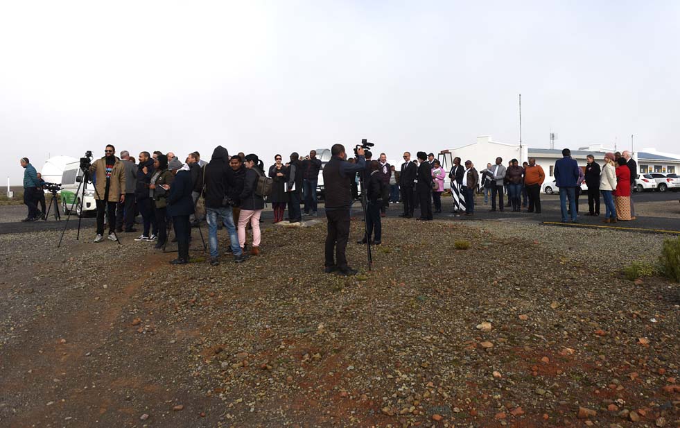 Media from around the country were gathered in Sutherland for the launch of MeerLICHT. It’s the world’s first optical telescope to be linked to a radio telescope, and will act as the “eyes” to the nearby MeerKAT radio telescope.