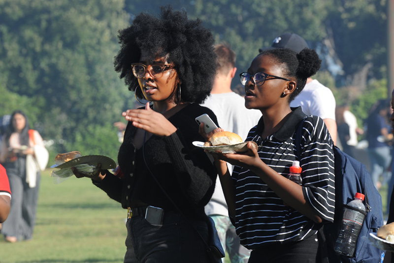 UCT held the first-year braai, a gathering of first-year students at UCT. VC Mamokgethi Phakeng and members of the SRC welcomed them. 