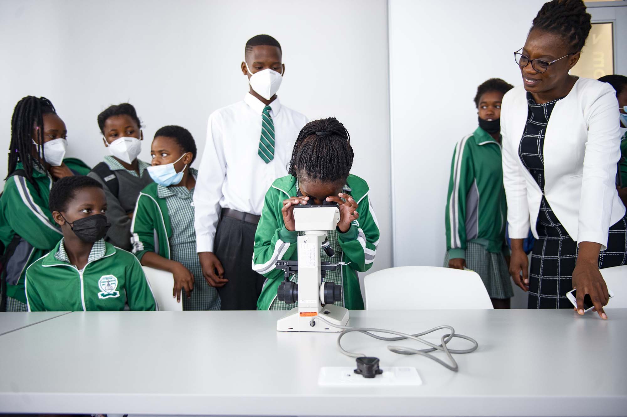 The Neuroscience Institute at the FHS  hosted a workshop with students from Itsitsa Primary School and Barrydale Primary School for International Brain Awareness week. Photo Lerato Maduna.