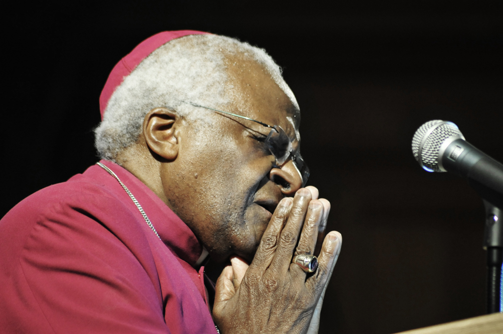 Archbishop Emeritus Desmond Tutu gets emotional during the Difficult Dialogues panel discussions held in Jameson Hall (now Memorial Hall) in 2008. The Arch was participating in a talk on the political climate in Zimbabwe.