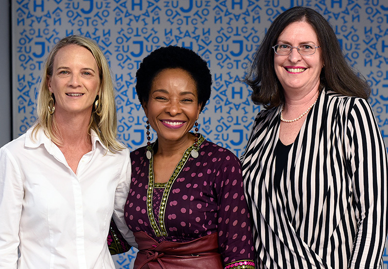 Dr Glenda Cox, VC Prof Mamokgethi Phakeng and Assoc Prof Cheryl Hodgkinson-Williams