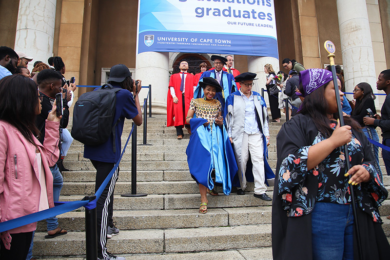 VC Prof Mamokgethi Phakeng and DVC for Teaching and Learning Assoc Prof Lis Lange lead the procession out of Sarah Baartman Hall