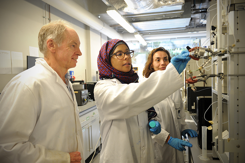 Prof Sewell (left) with Naadia van der Berg and Ana Ebrecht