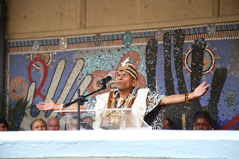 Khoisan chief Aùtshumao Mackie blessed the send-off