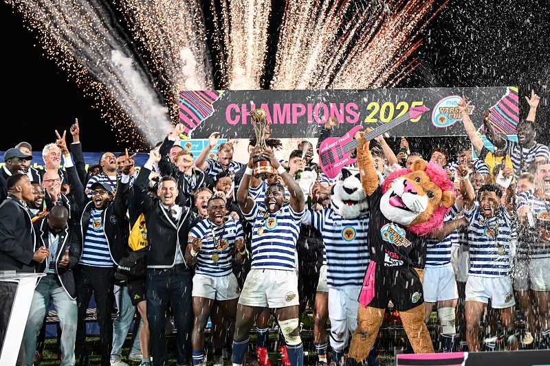 The Ikey Tigers celebrated winning the cup, ending an 11-year wait