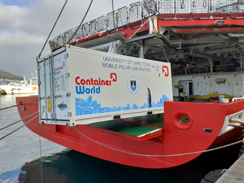 Winter in the Atlantic Southern Ocean aboard the SA Agulhas II